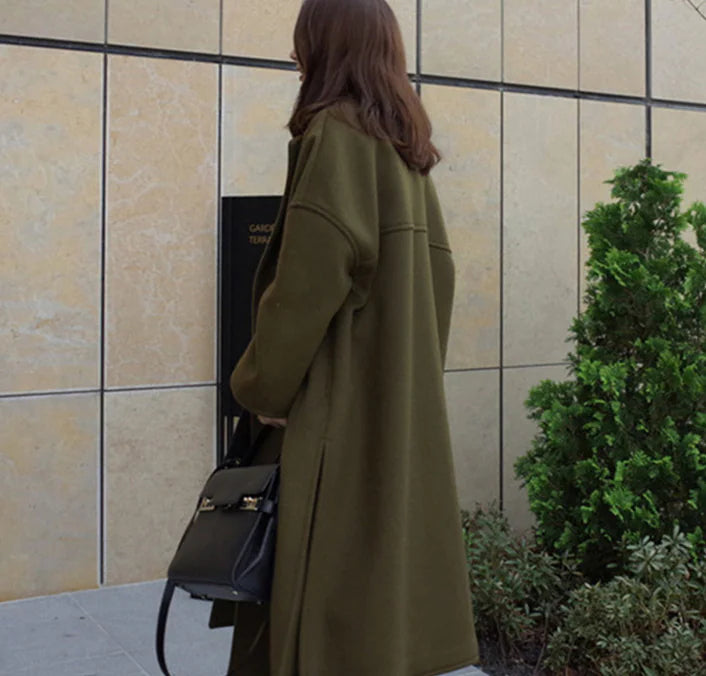 Women's Woolen Overcoat in Wool Blend Fabric