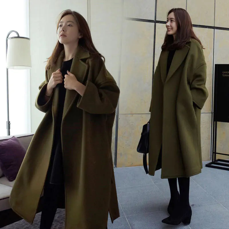 Women's Woolen Overcoat in Wool Blend Fabric