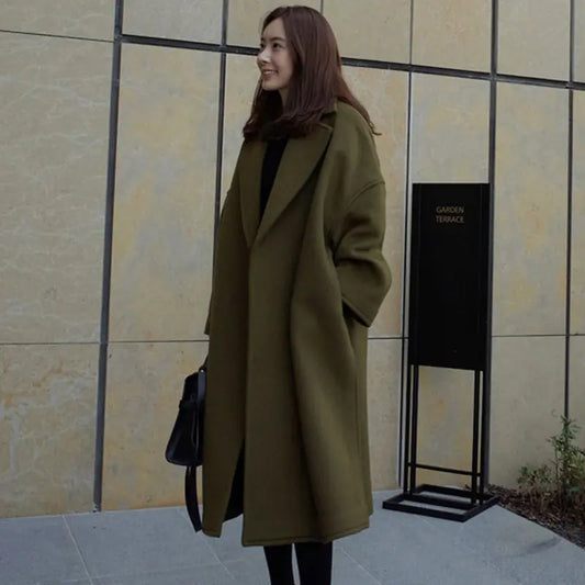 Women's Woolen Overcoat in Wool Blend Fabric